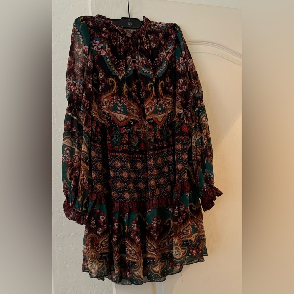 ALICE + OLIVIA MULTI-COLOR MINIDRESS. SIZE 2.